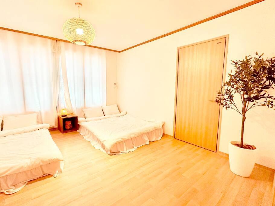 Pousada Penthouse Gwangan Located Main Enterance Of The Beach! Free Parking & Bbq With Amazing Patio! Busan