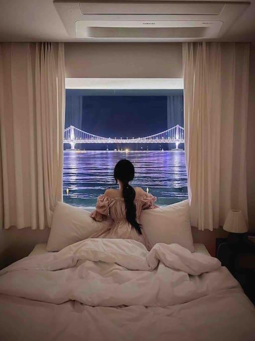 Moment Busan