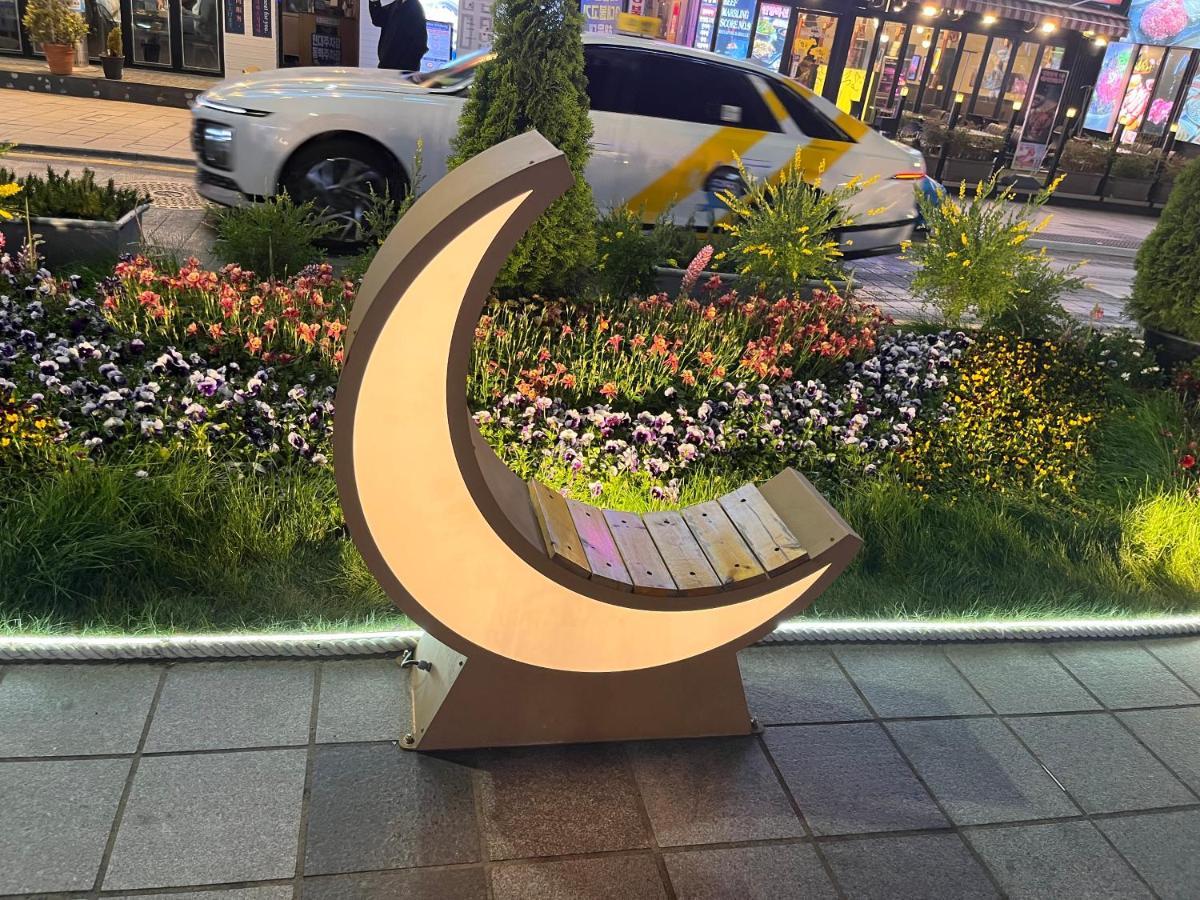 Aparthotel Travel In Haeundae With Location Busan