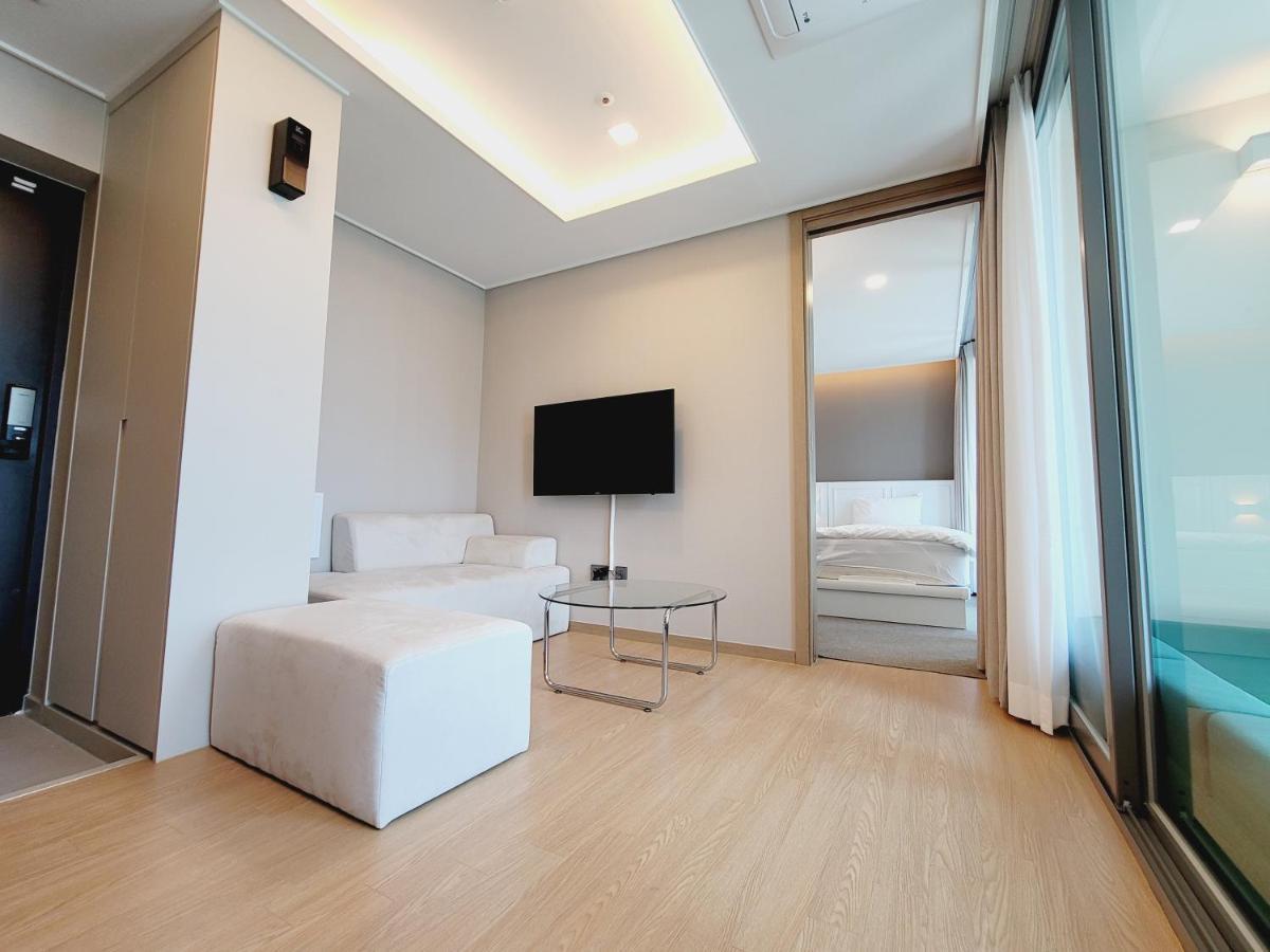 Travel In Haeundae With Location * Busan