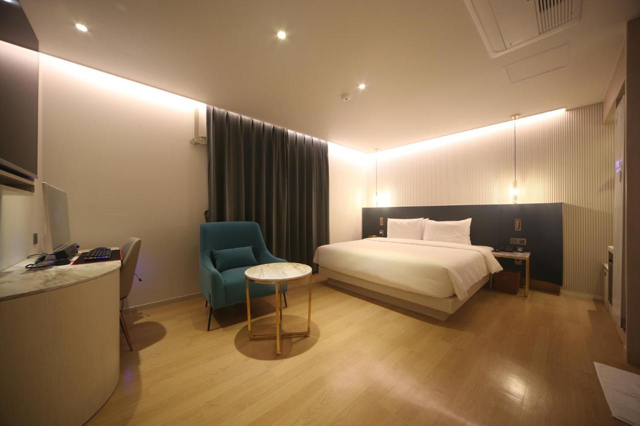 H Avenue Minam Hotel *