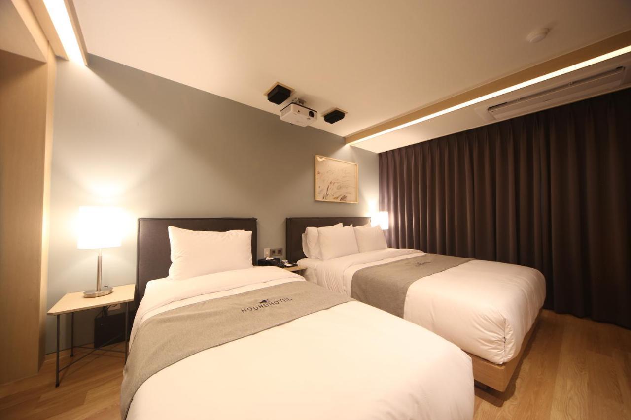 Dongnae Hound Hotel Sajik Minam Station *