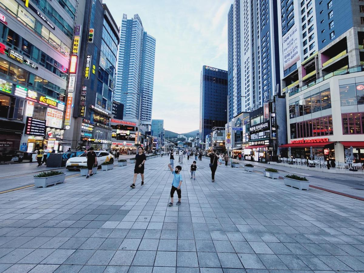 Travel In Haeundae With Location Aparthotel Busan