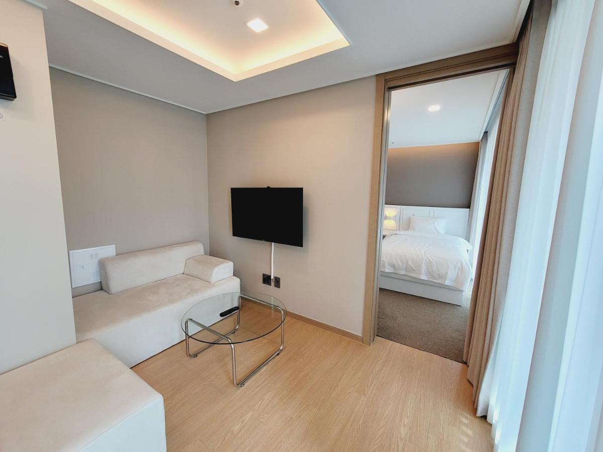 Travel In Haeundae With Location Aparthotel Busan