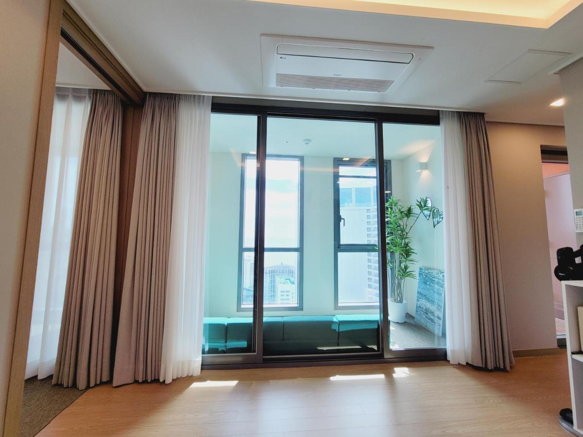 Travel In Haeundae With Location Busan