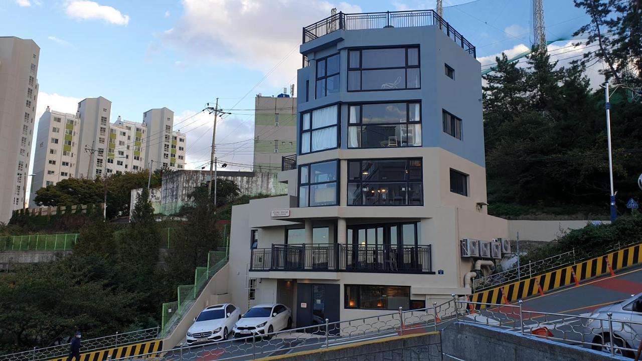 Mirage Yeondo Ocean View Rooftop Aparthotel