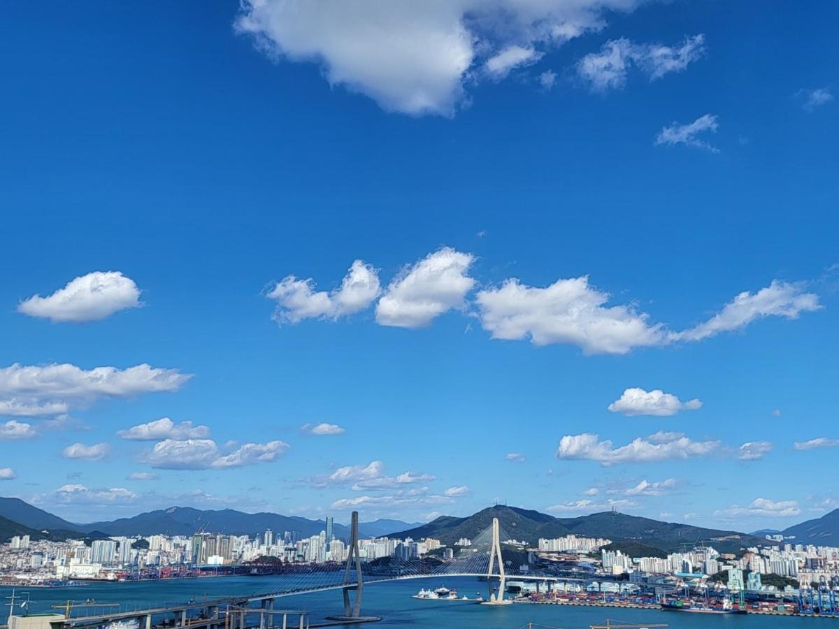 Mirage Yeondo Ocean View Rooftop Aparthotel *