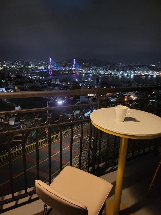 Mirage Yeondo Ocean View Rooftop Aparthotel