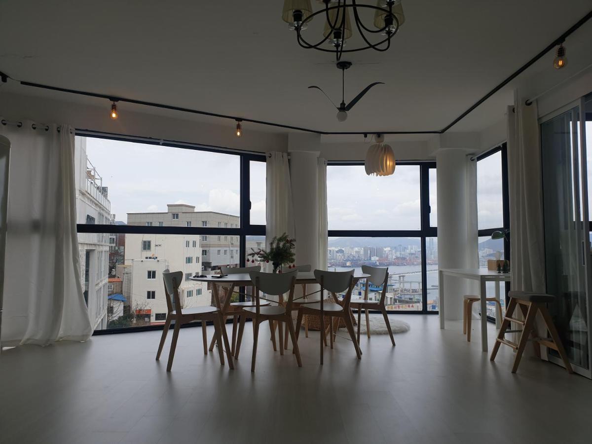 Mirage Yeondo Ocean View Rooftop Aparthotel