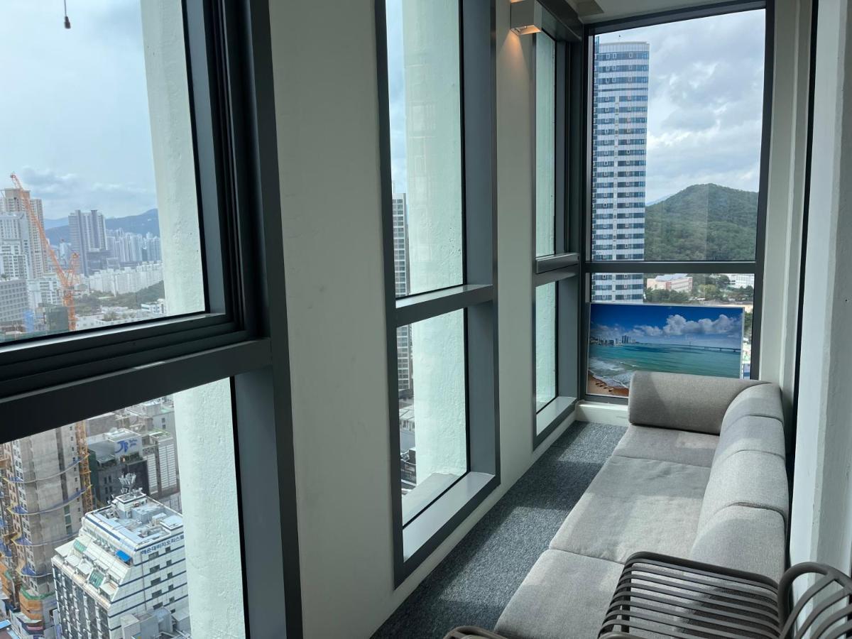 Cheulgu's In Haeundae Apartment *