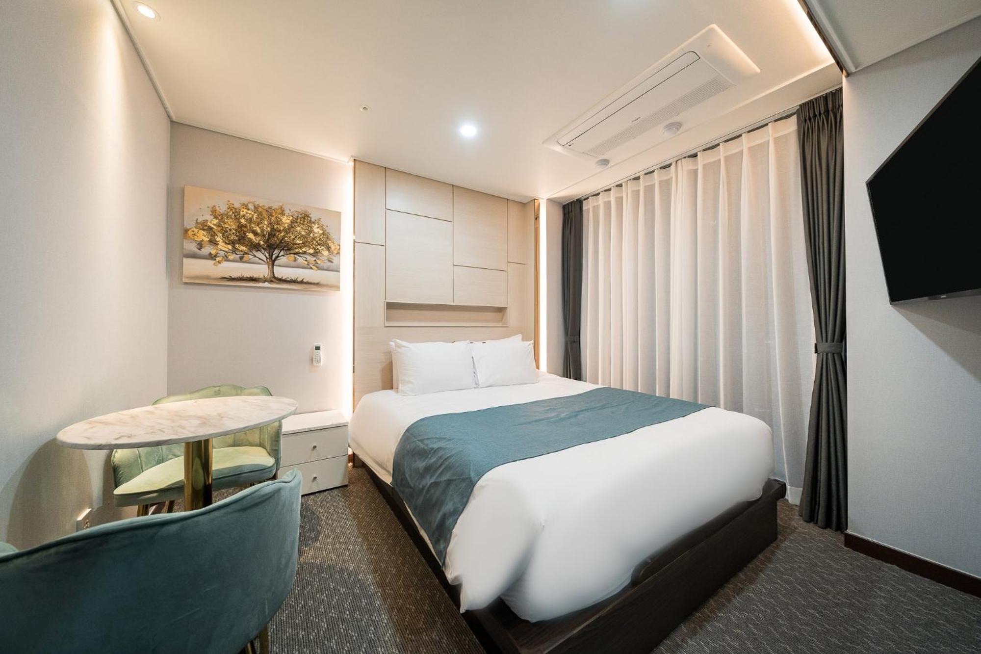 Griffinbay 3*