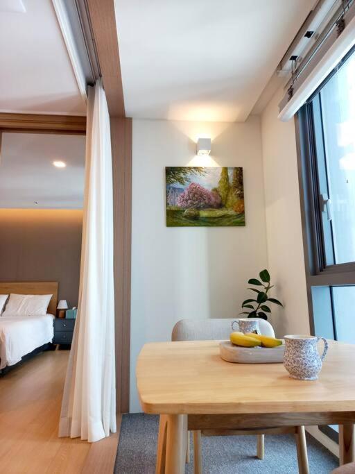 Mansion216, Haeundae Beach's New Is 2 Minutes Away From Haeundae Station And Offers Luggage Storage Service And Early Check-in, 31st Floor View
