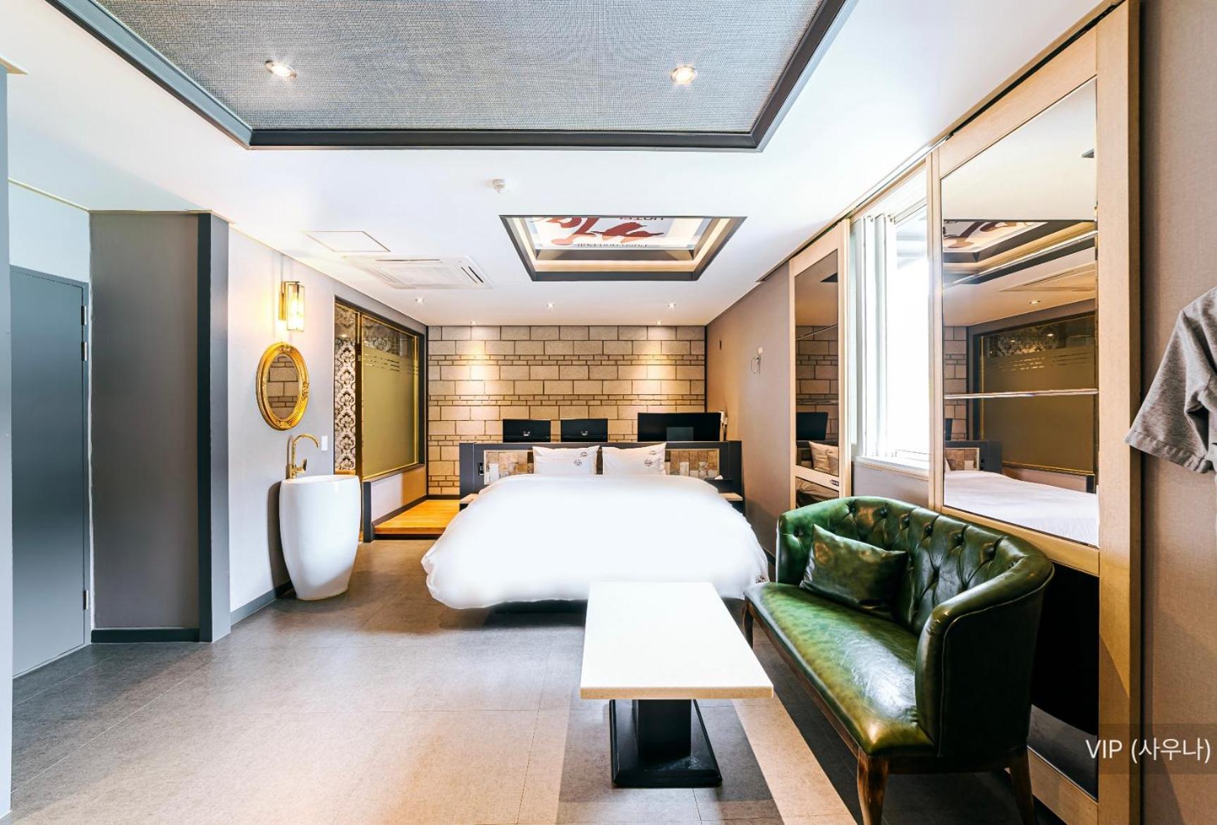 Ssome Jeongkwan Hotel