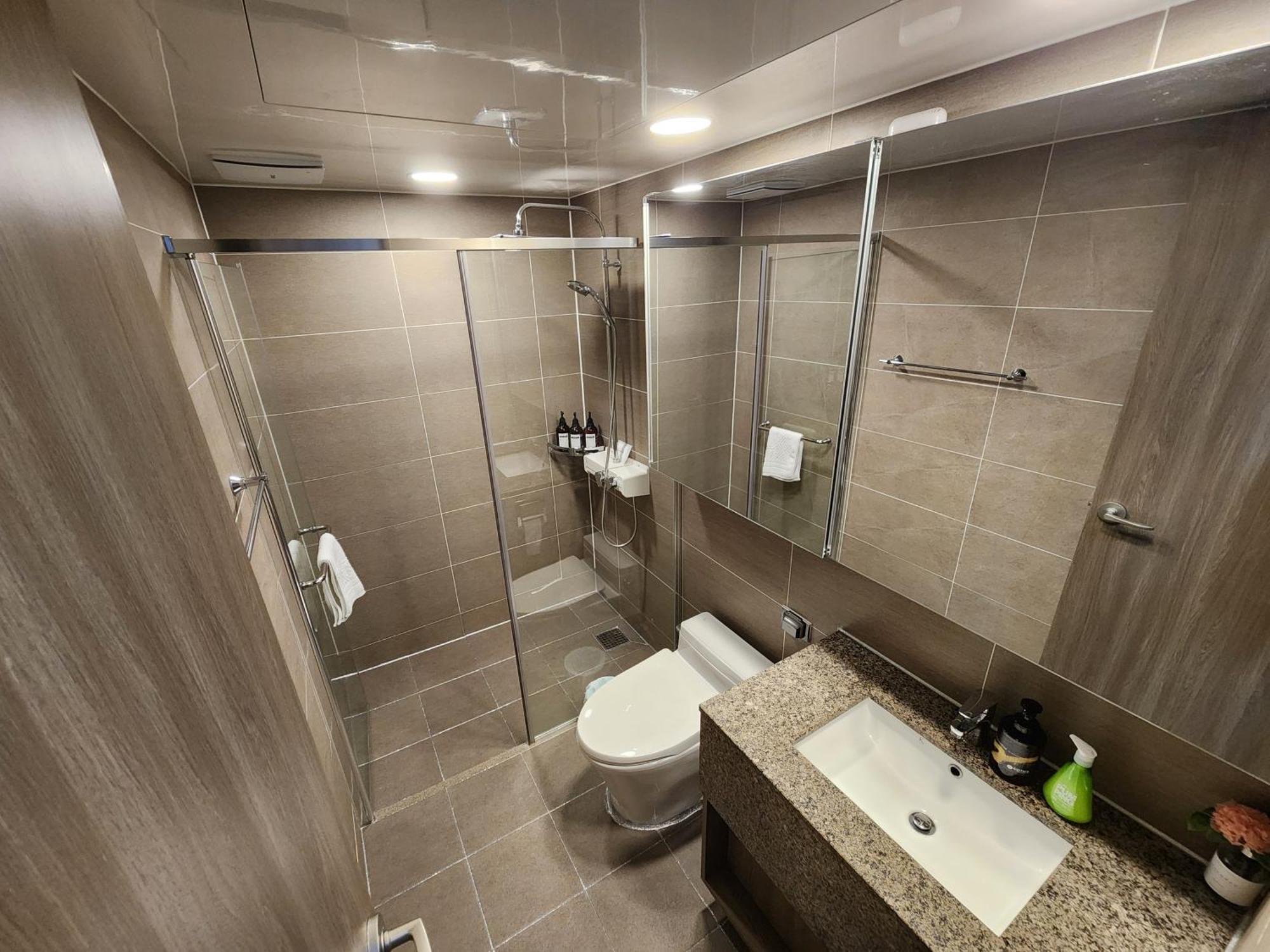 Sienna Ambassador Aparthotel *