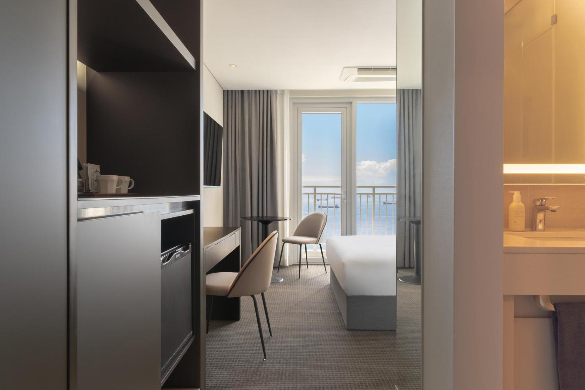 Urbanstay Songdo 4*