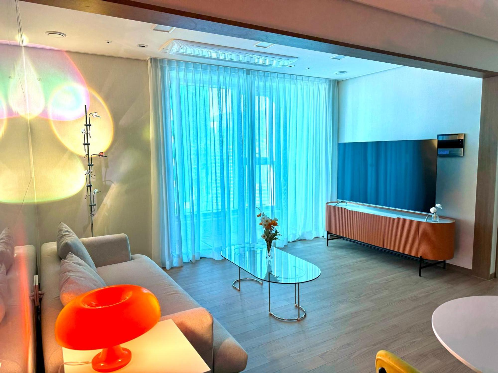 G7 Station Apartment *