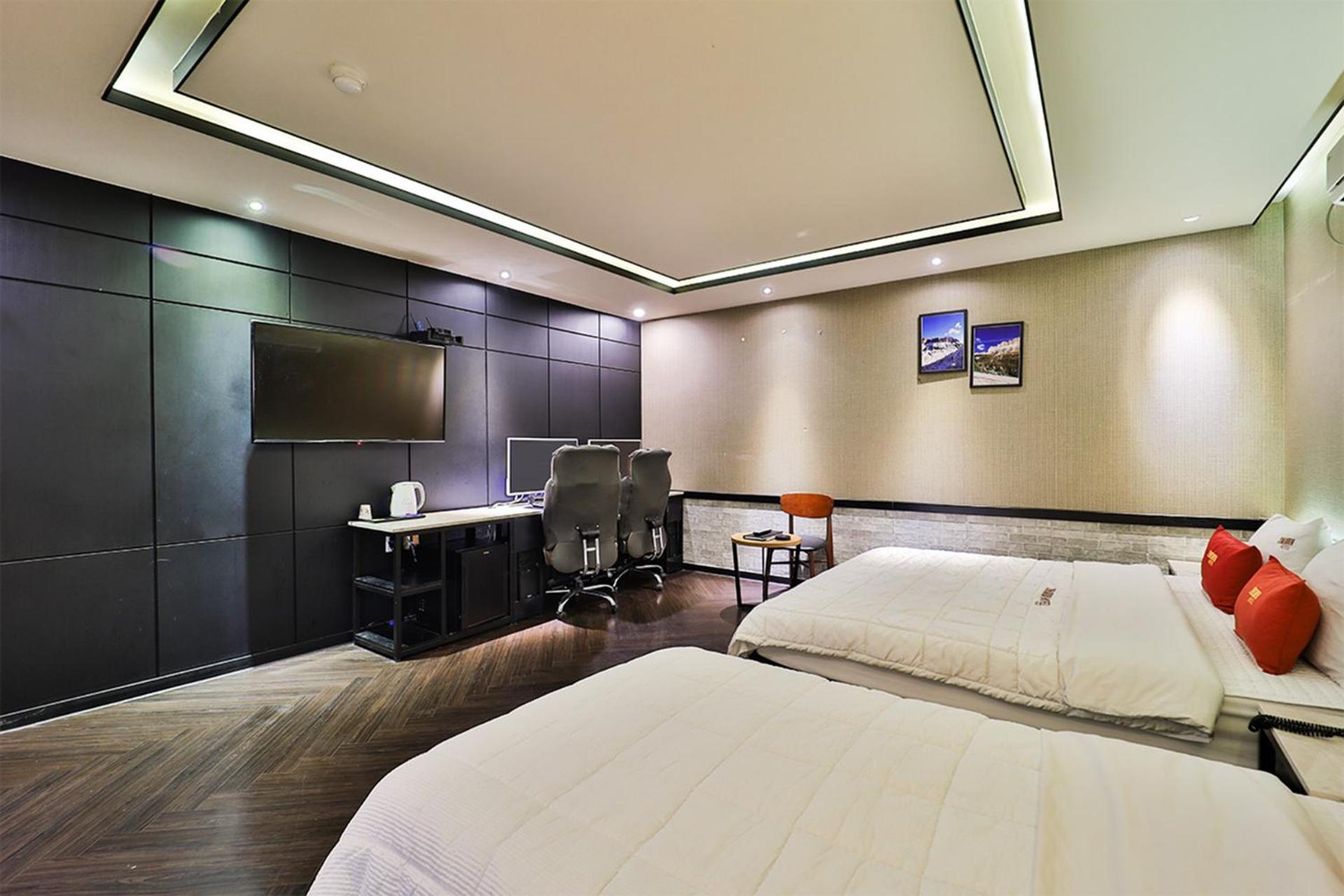2heaven Hotel *