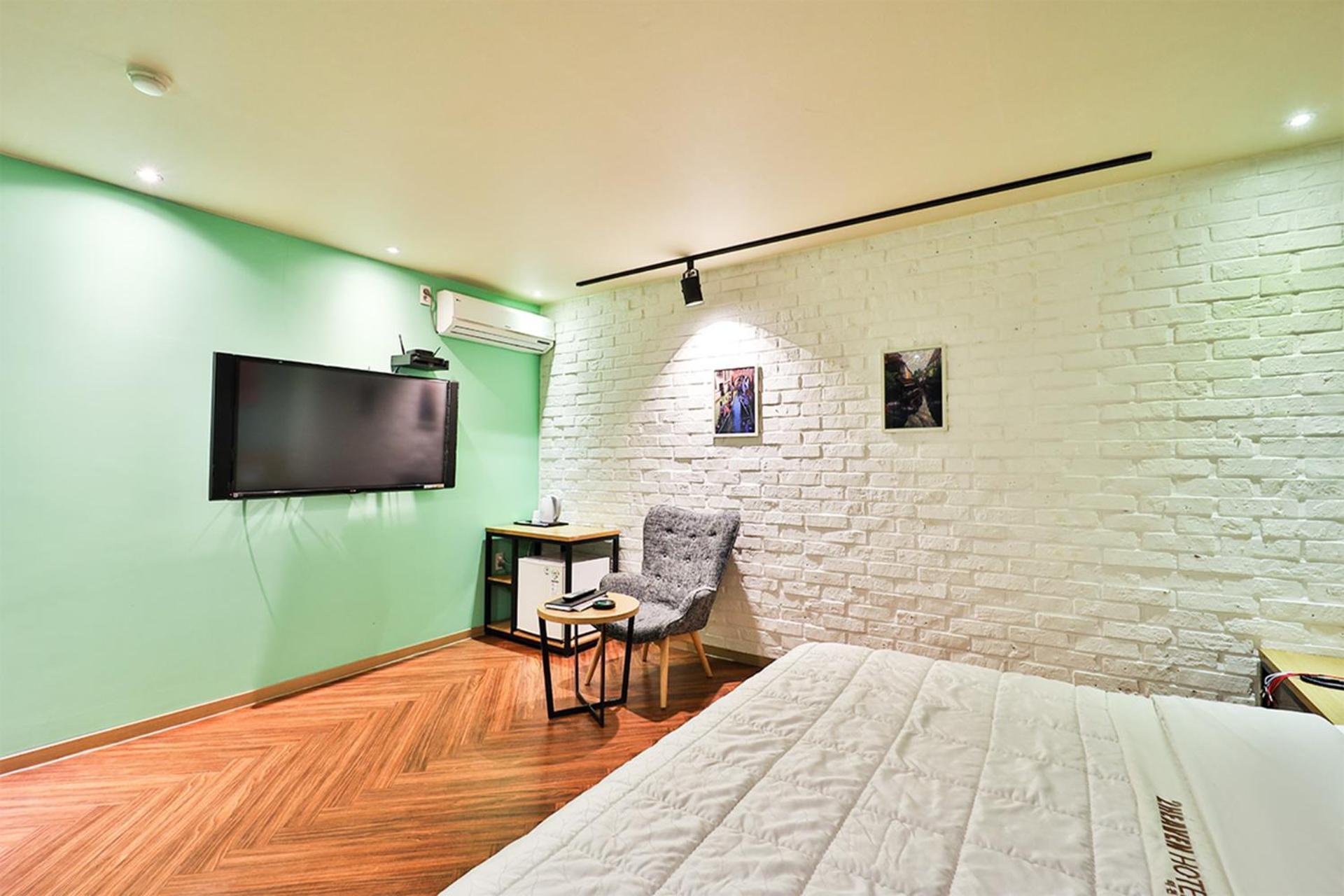 Hotel 2heaven *