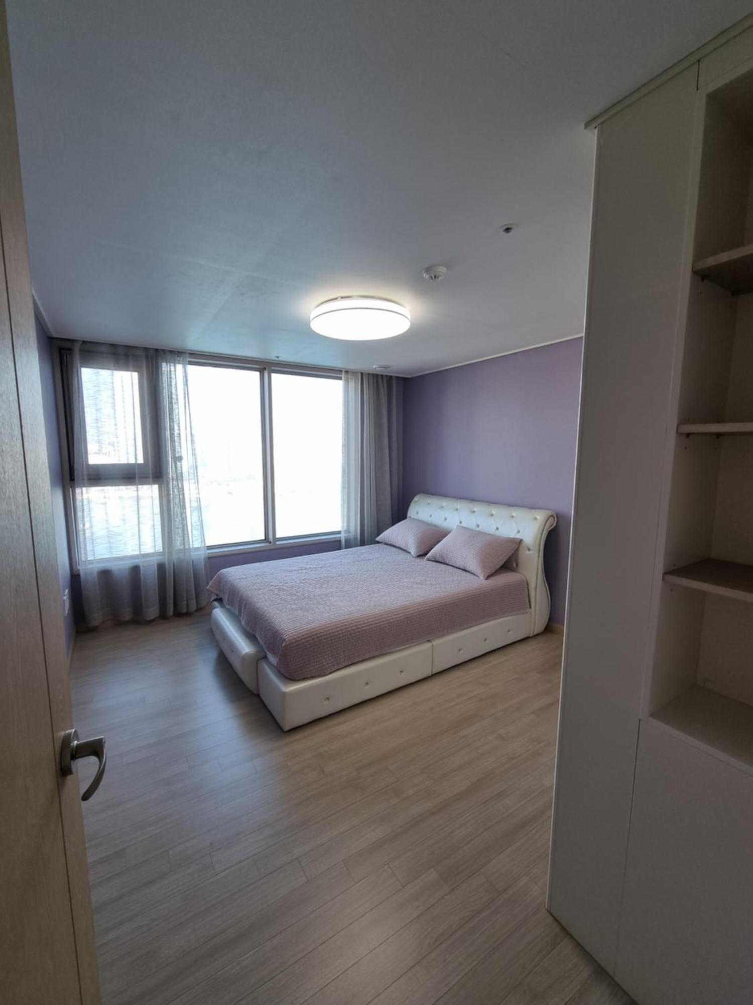Luxury Ocean View Apartment Busan