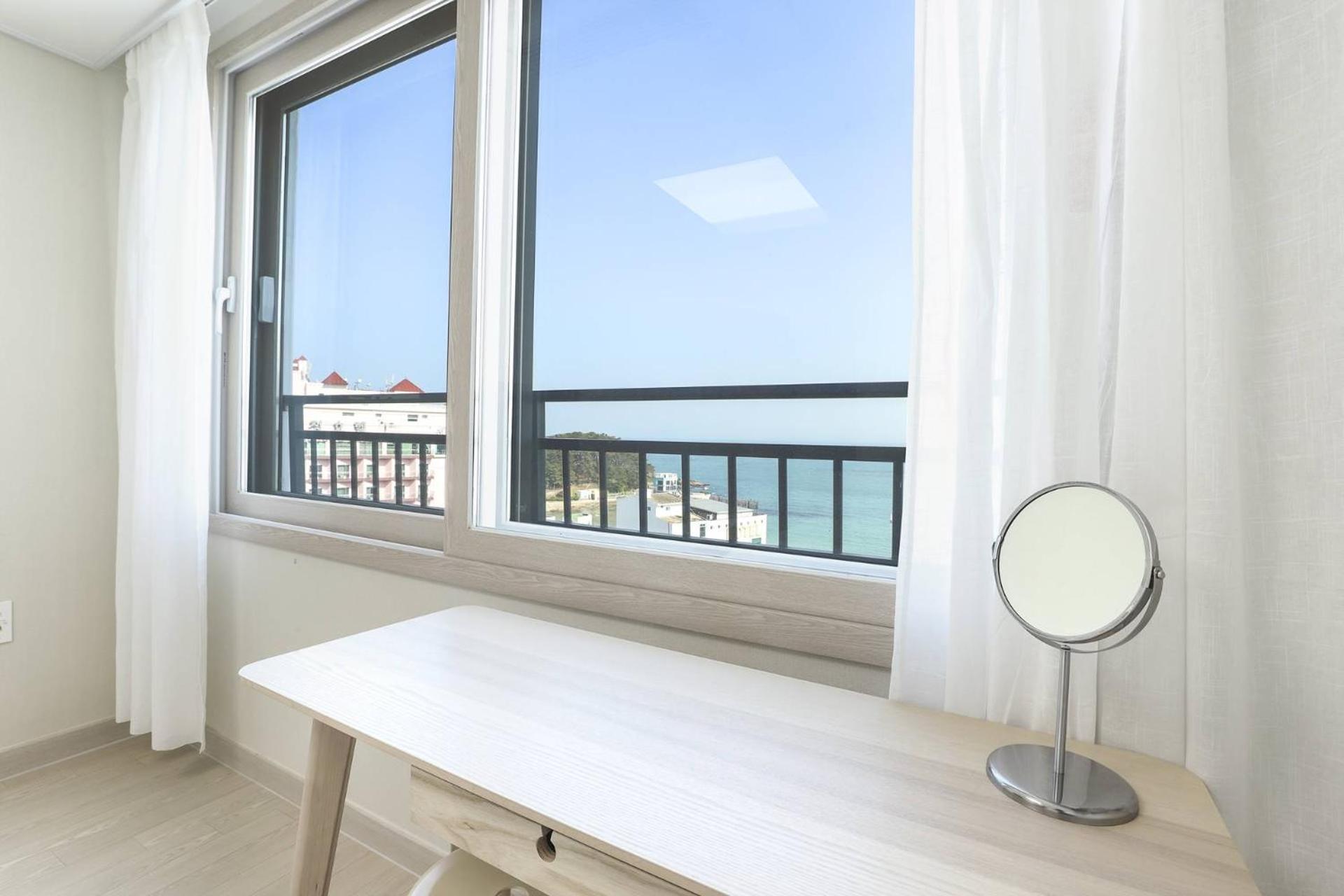 The First Ocean Songjeong Hotel *
