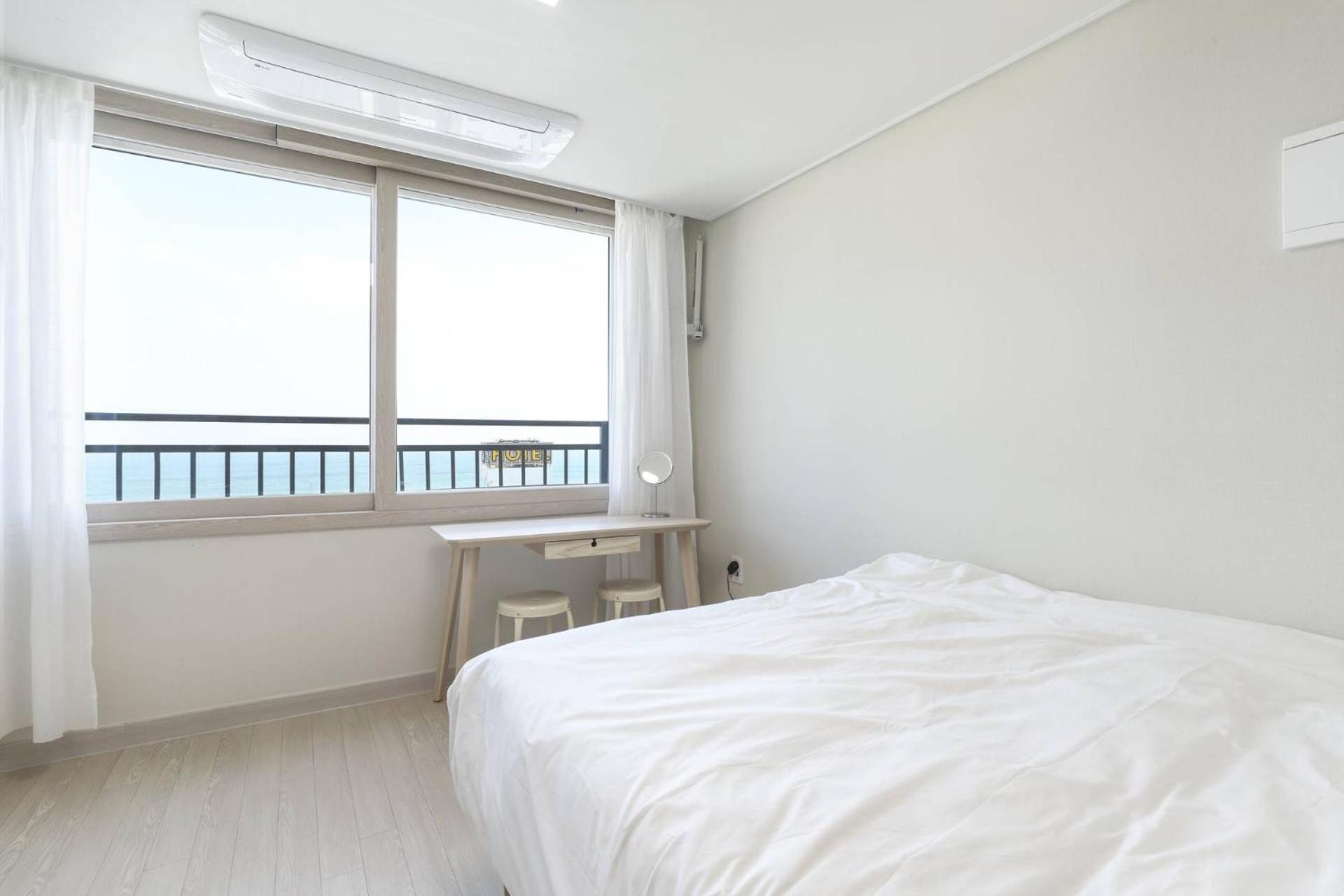The First Ocean Songjeong * Busan