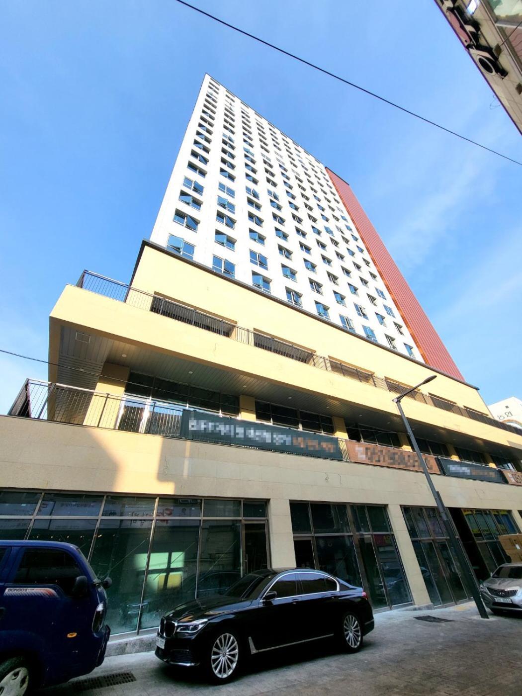 Elliy's Hotel *