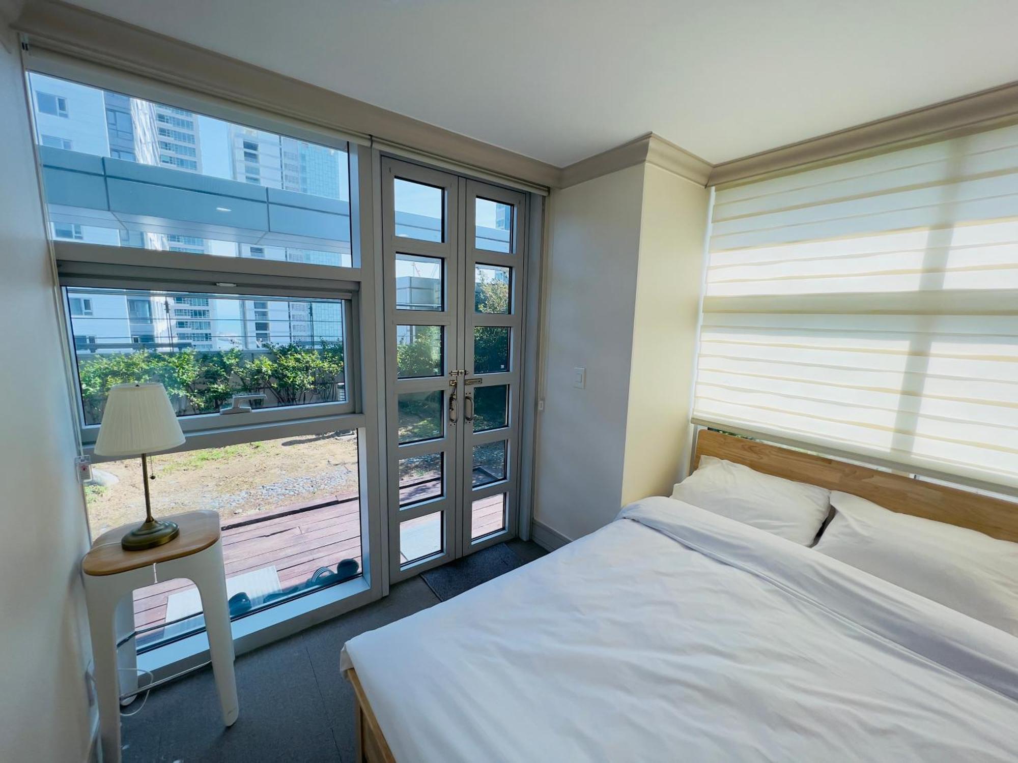 Centurn Victoria Busan