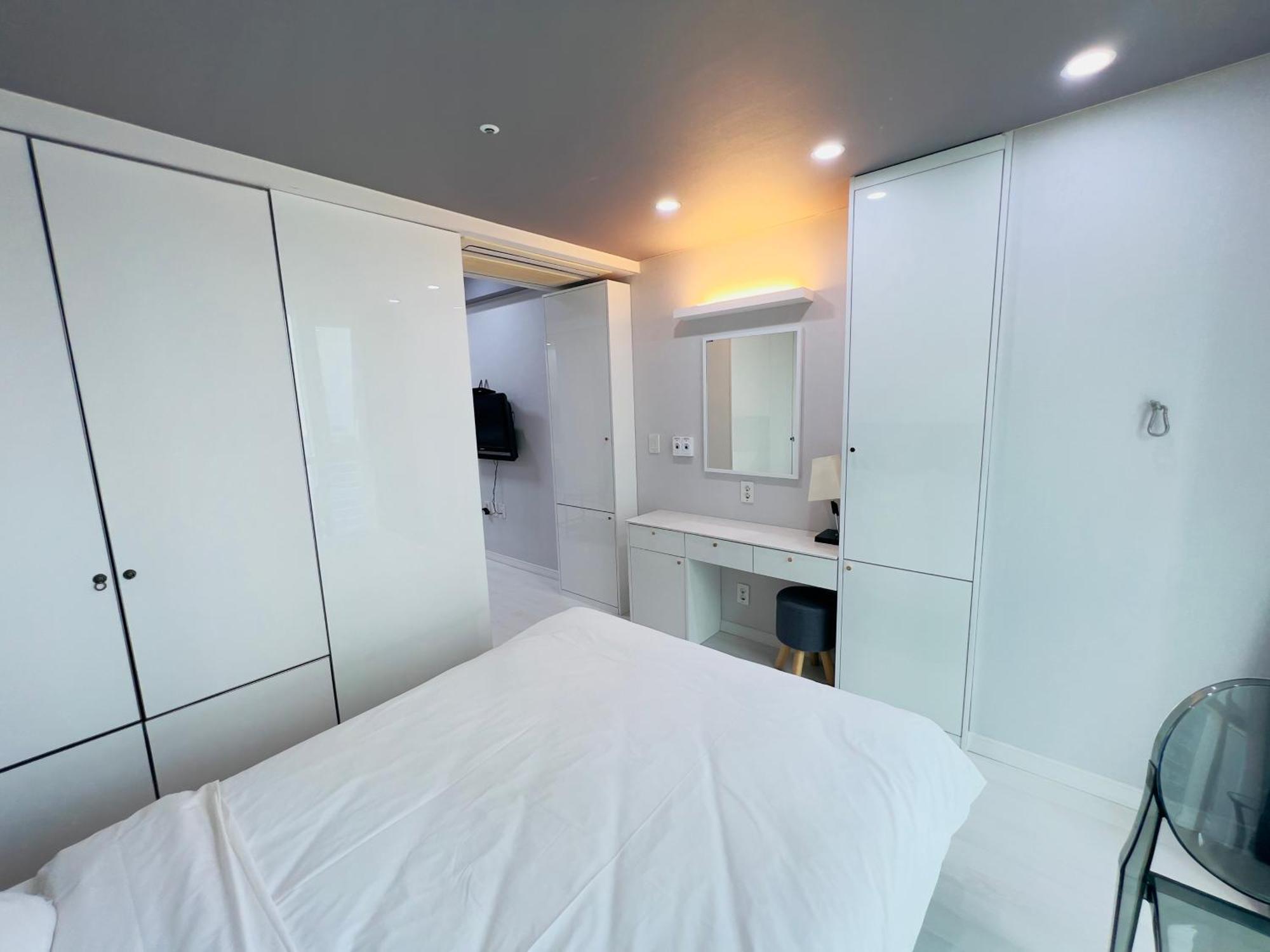 Centurn Victoria 3* Busan