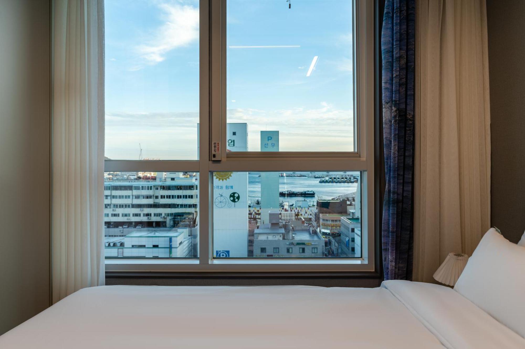 Radiant Nampo Hotel 3*
