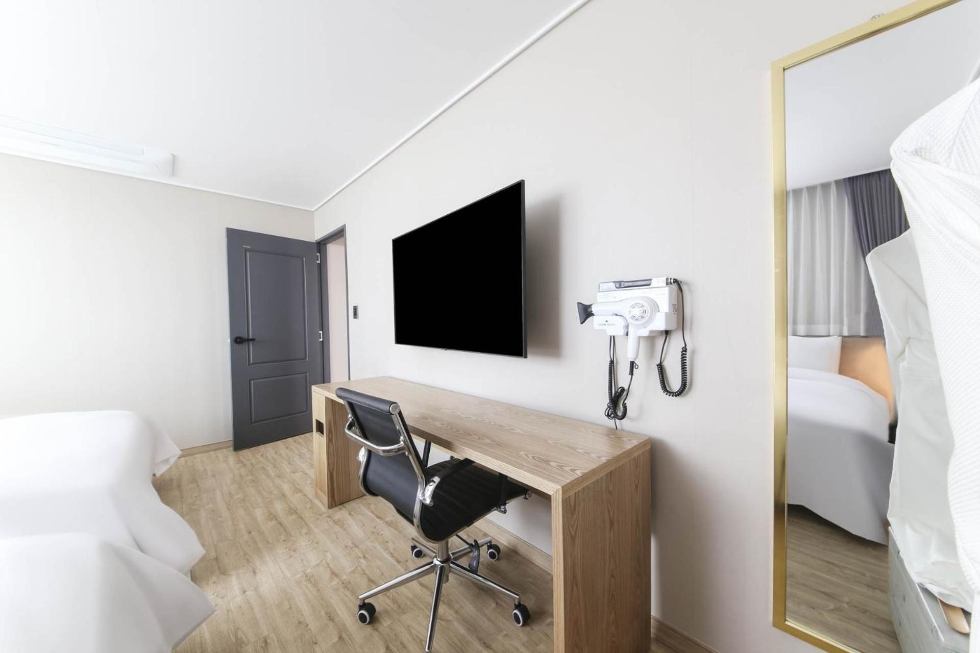 Hound Sasang Branch Hotel 2*