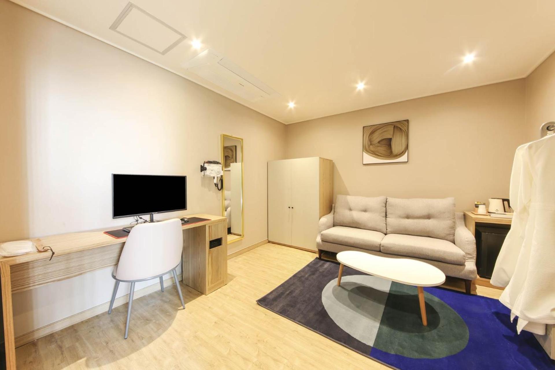 Hotel Hound Sasang Branch 2*
