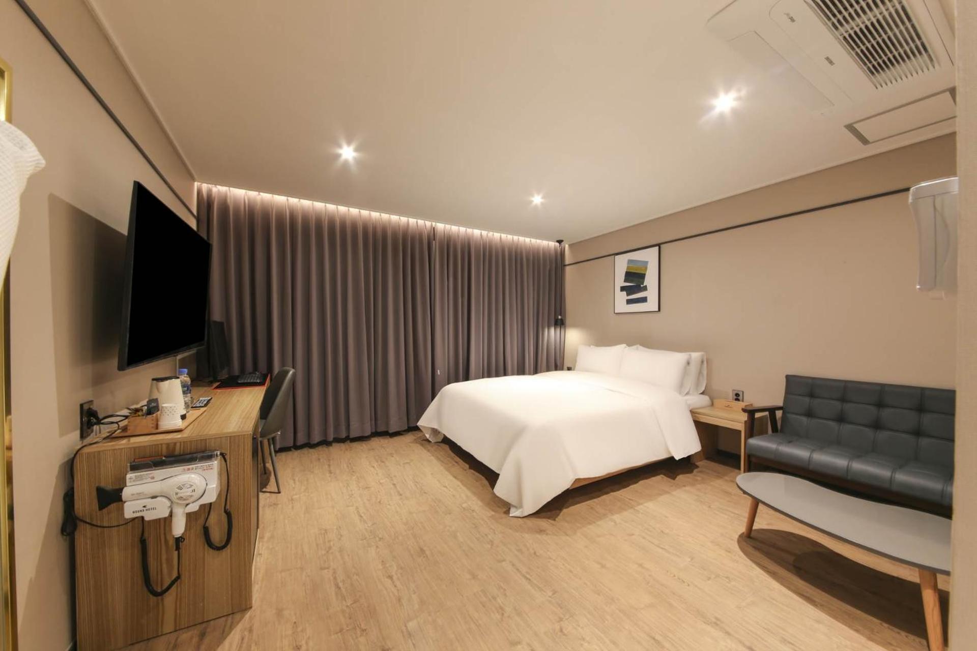 Hotel Hound Sasang Branch 2*