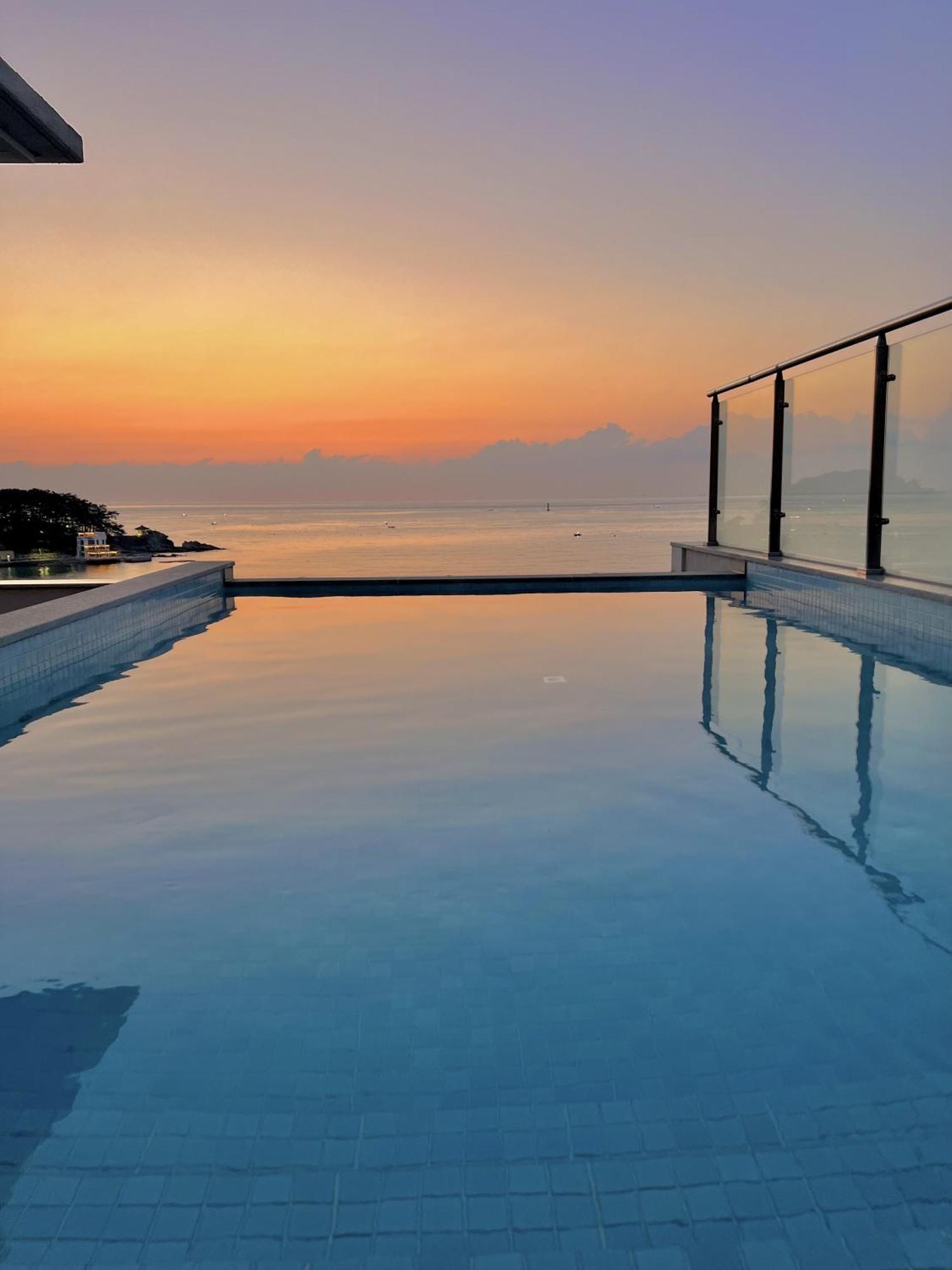 Rumah percutian Paul Mare Pool *