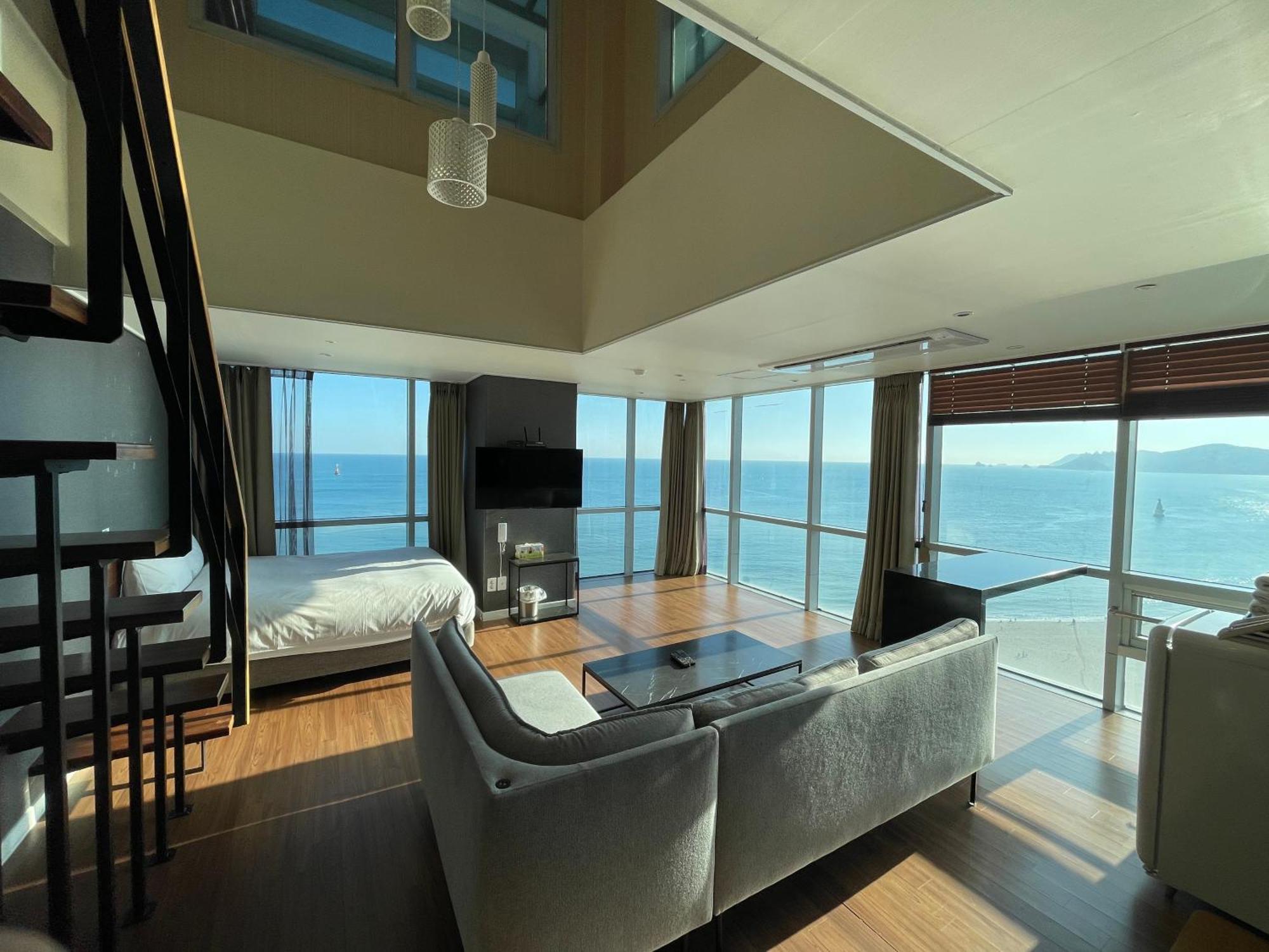 Elysia Boutique Hotel 2*
