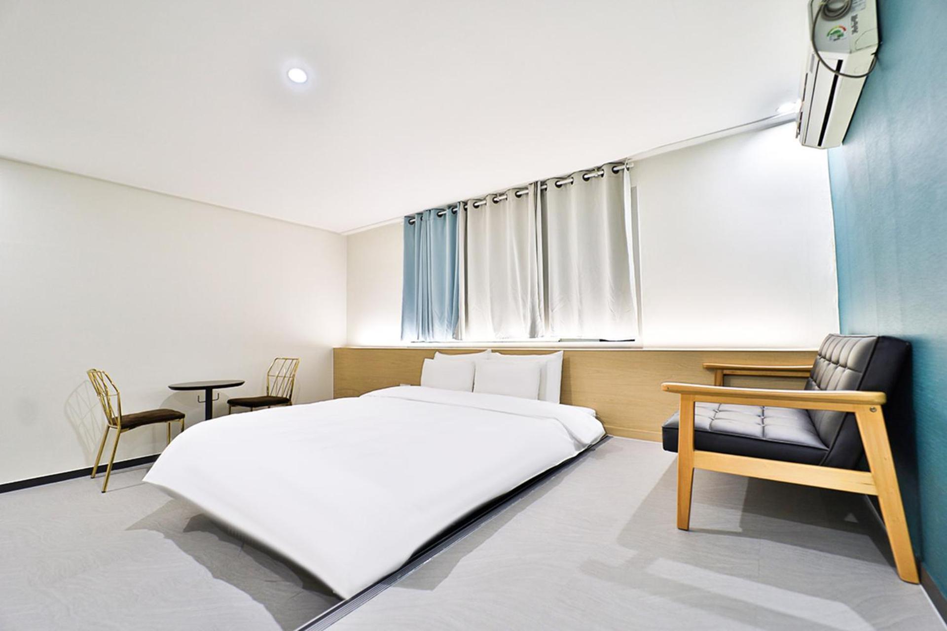 Nhà nghỉ Calm Rest Sasang 2*
