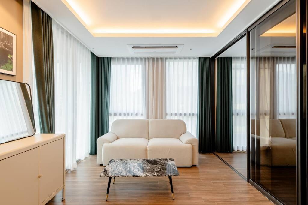 Apartment Haeundae Property