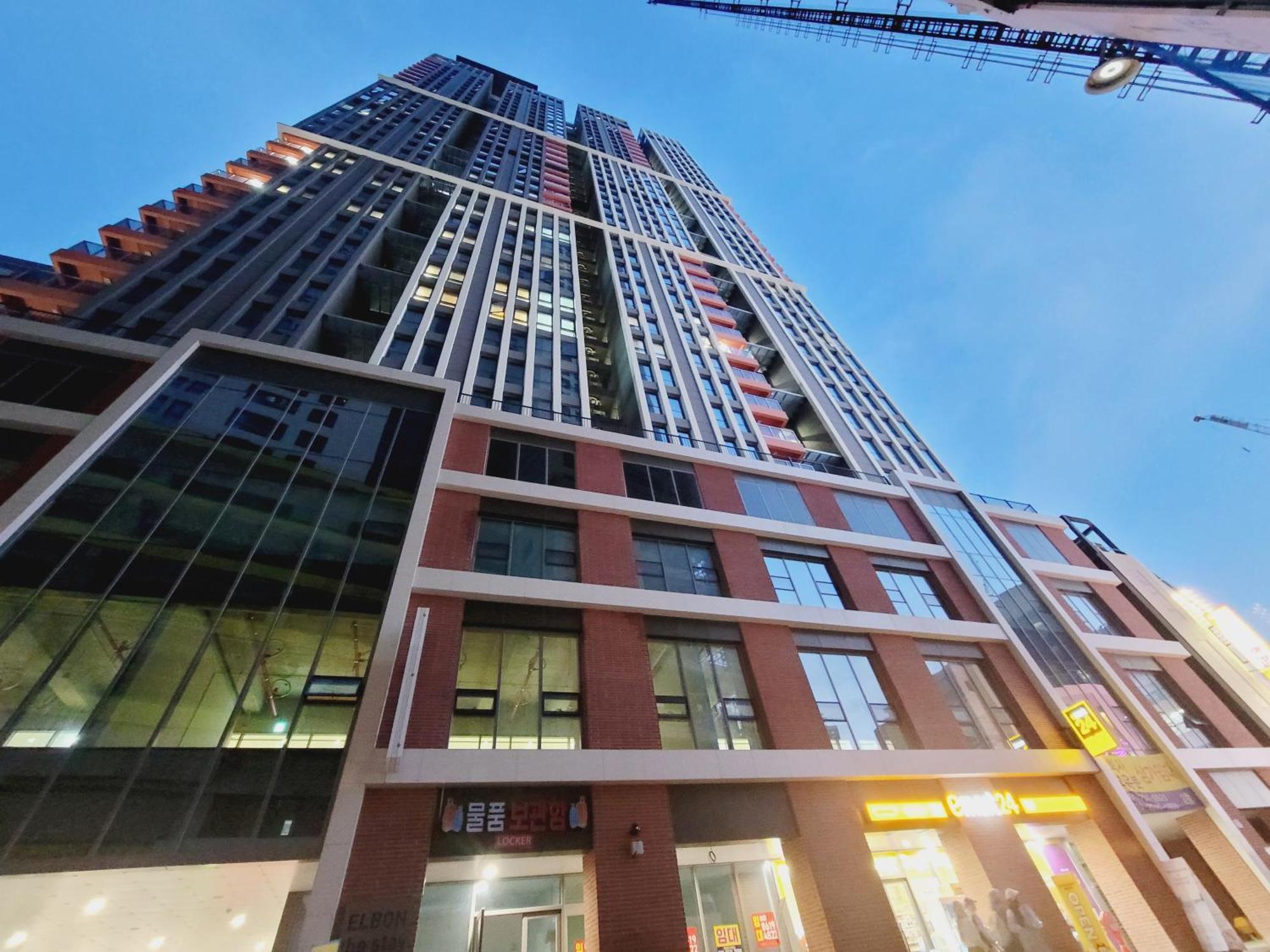 Aparthotel Travel In Haeundae With Location Busan