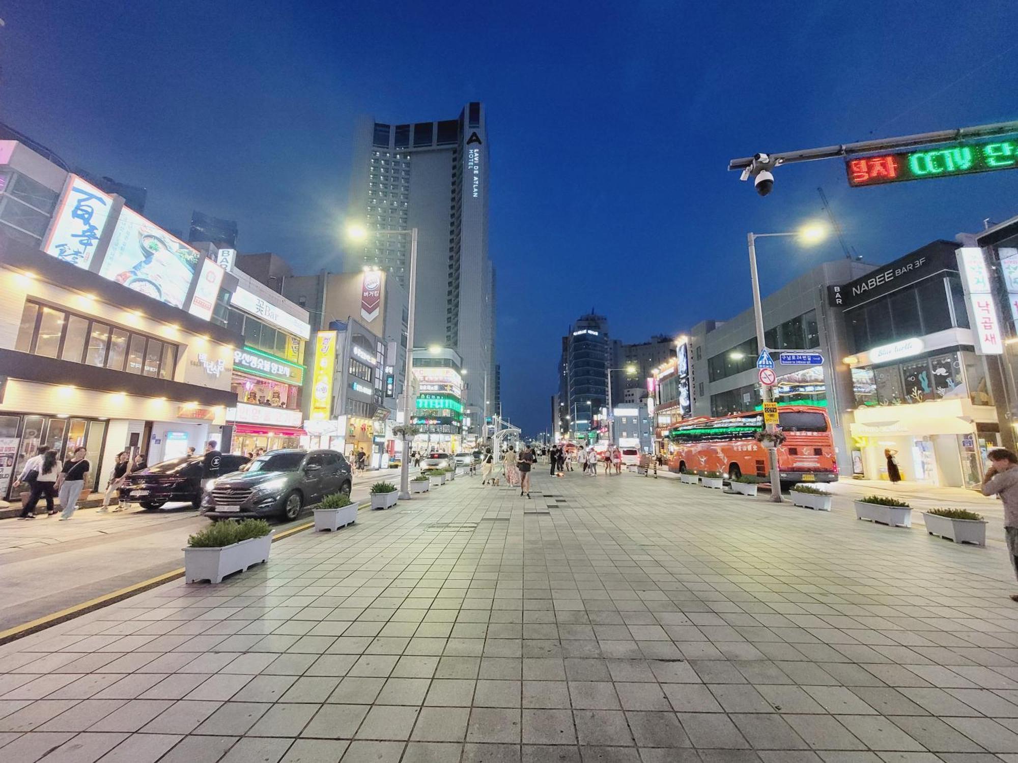 Travel In Haeundae With Location Aparthotel Busan