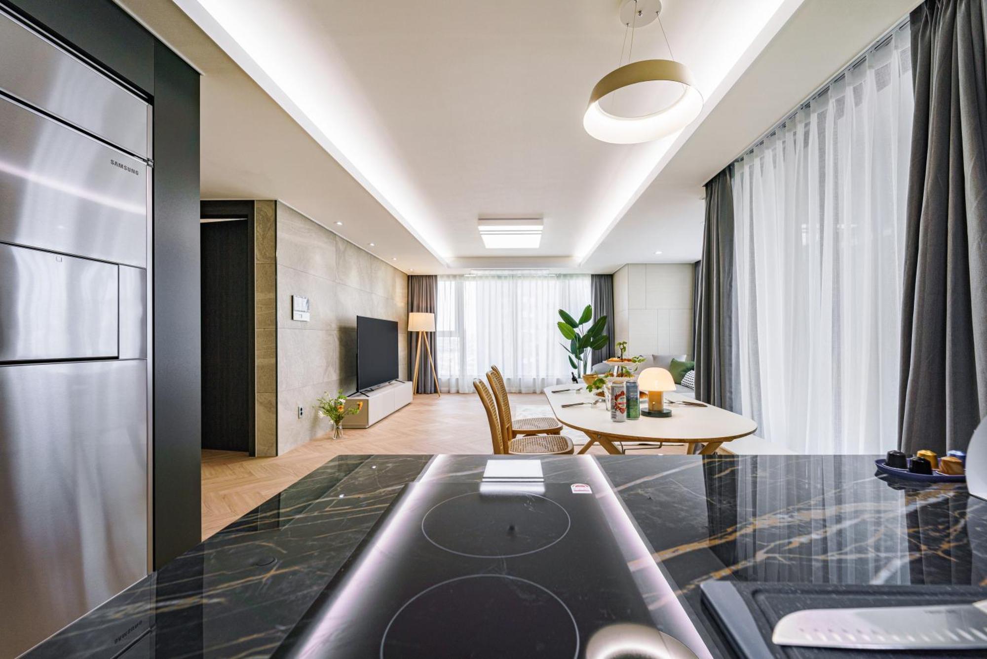 Le Collective Station Apartment Busan