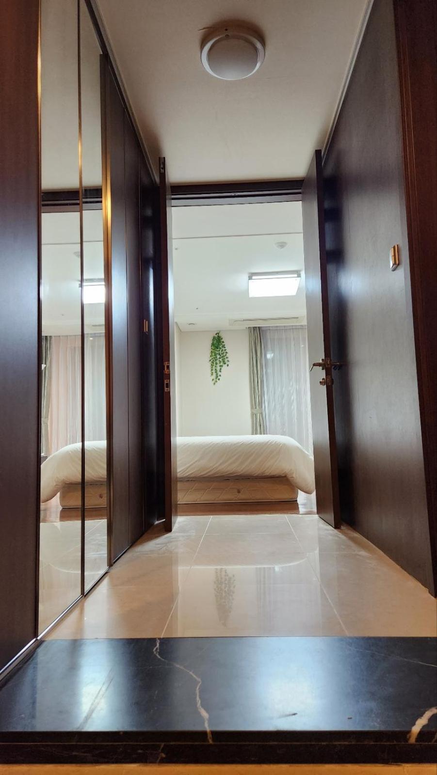 Haeundai Beach 1 Cho Apartment *