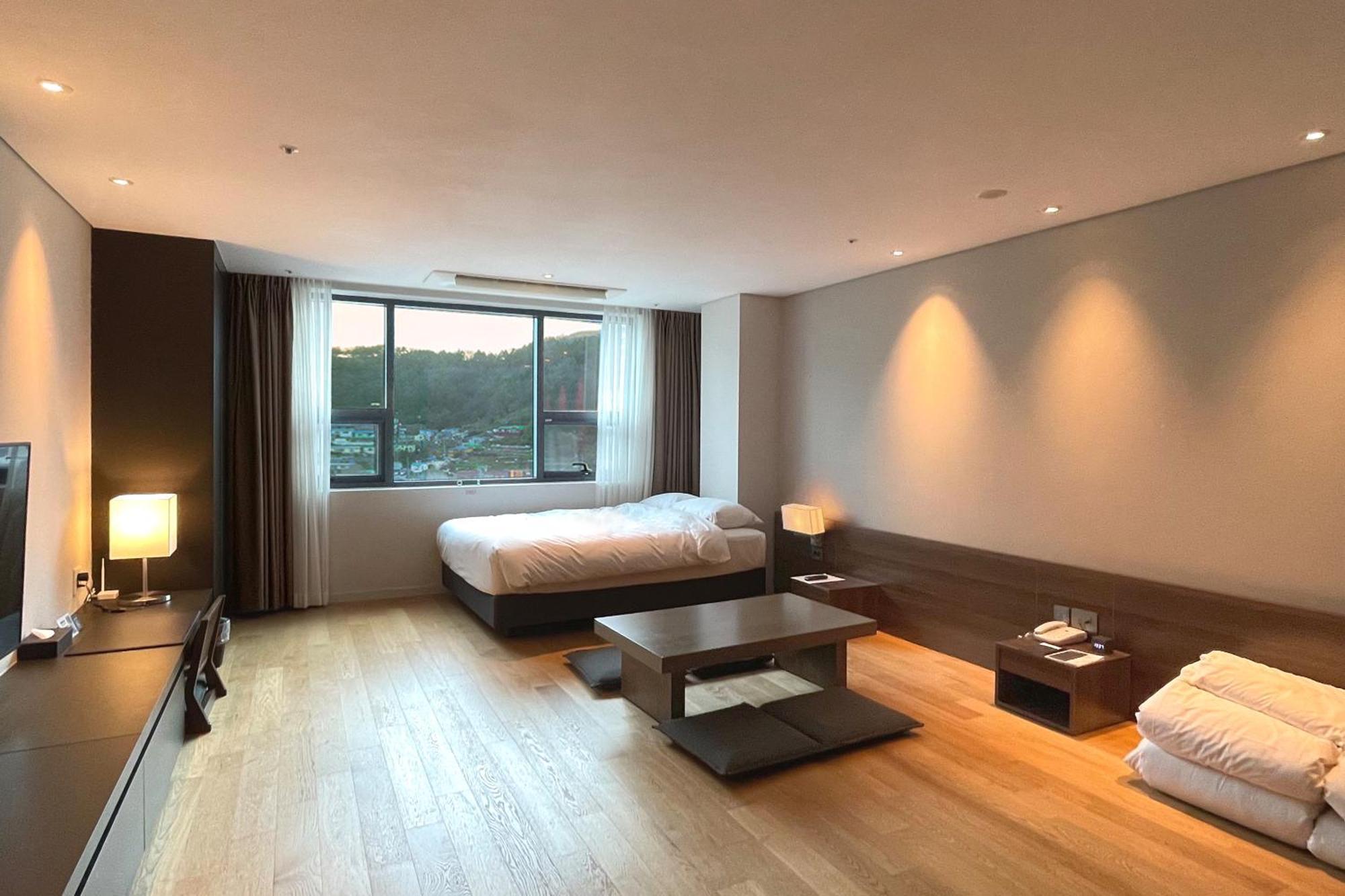 Grab The Ocean Songdo Hotel