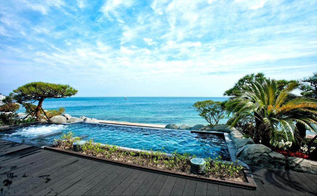 Paradise 5*
