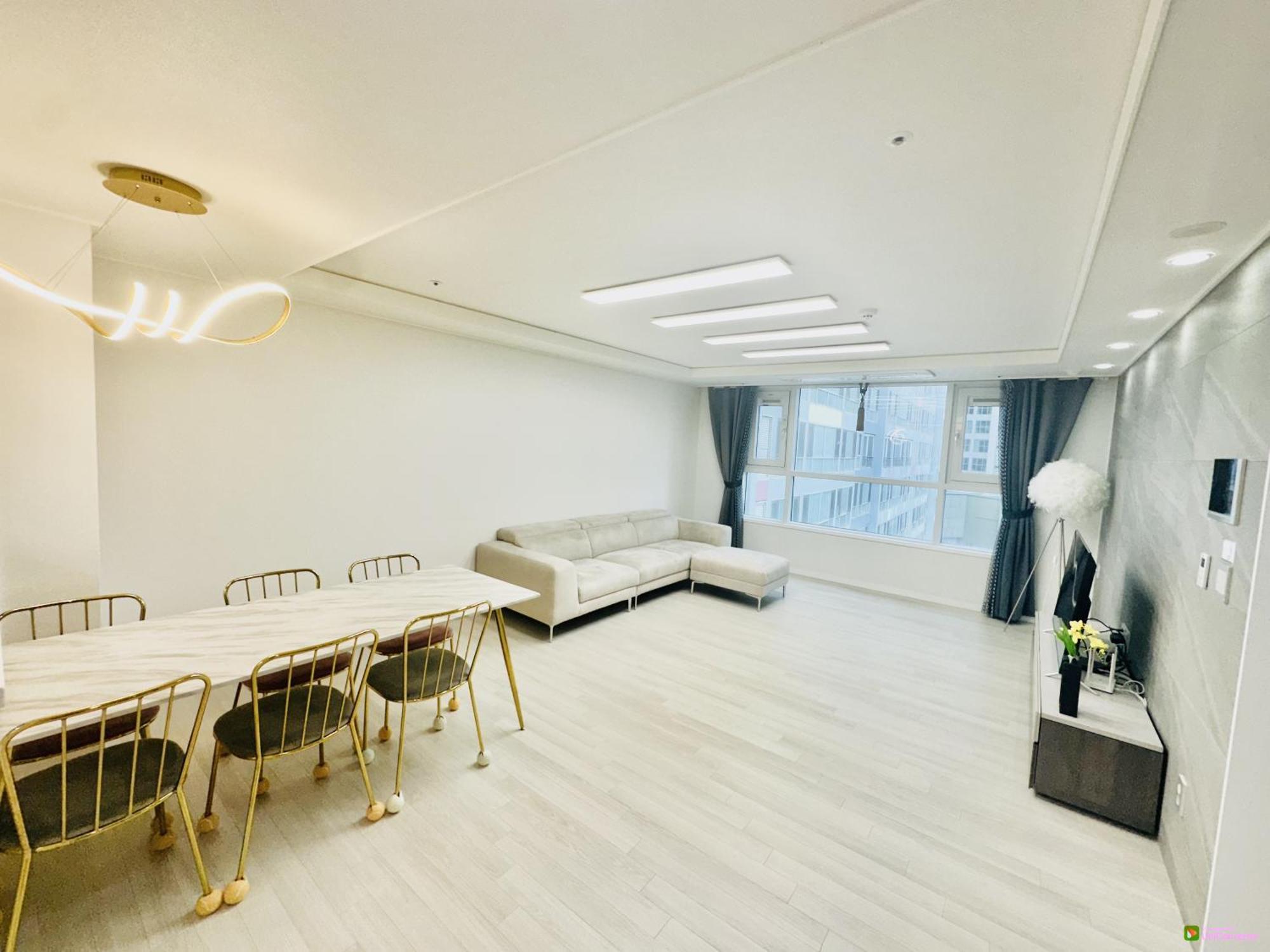 Jy House 2 Apartment