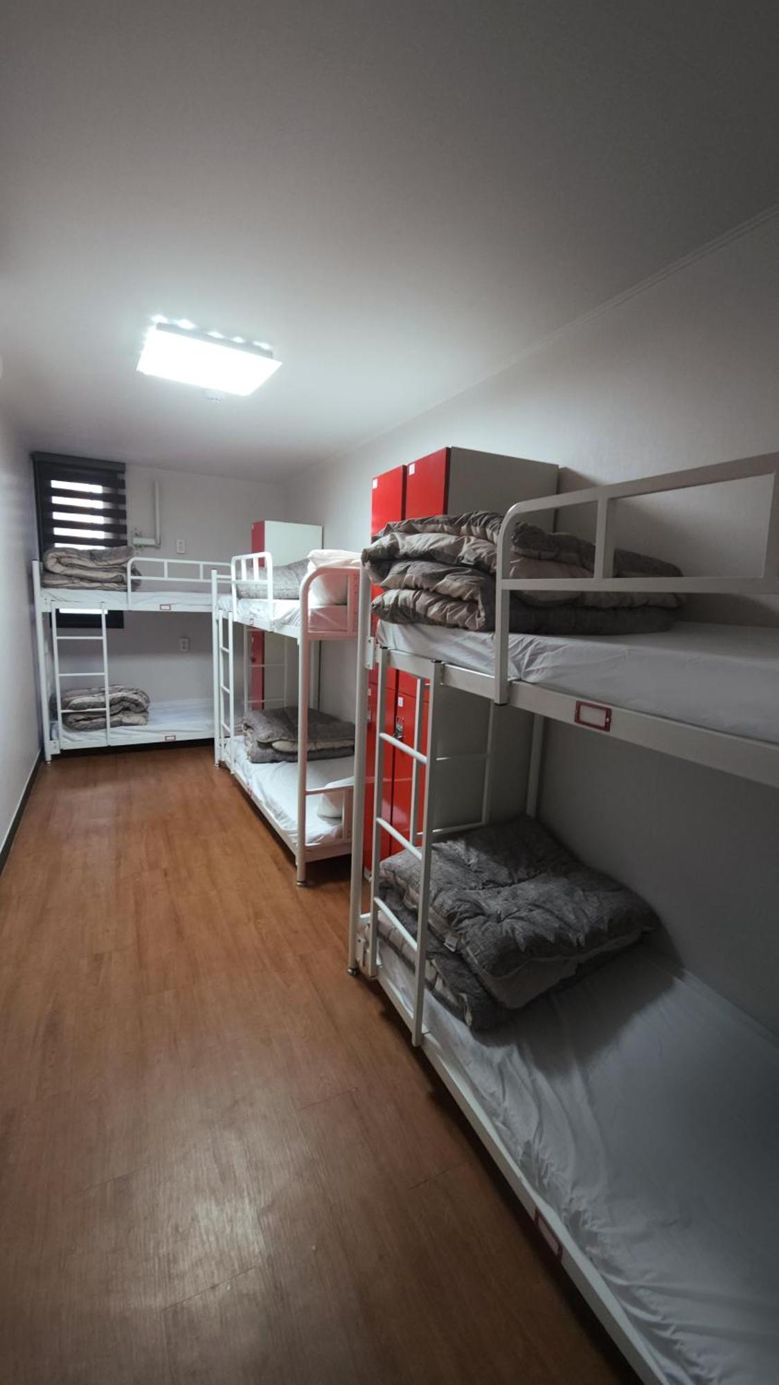 Kimchee Busan Downtown Guesthouse Hostel Busan