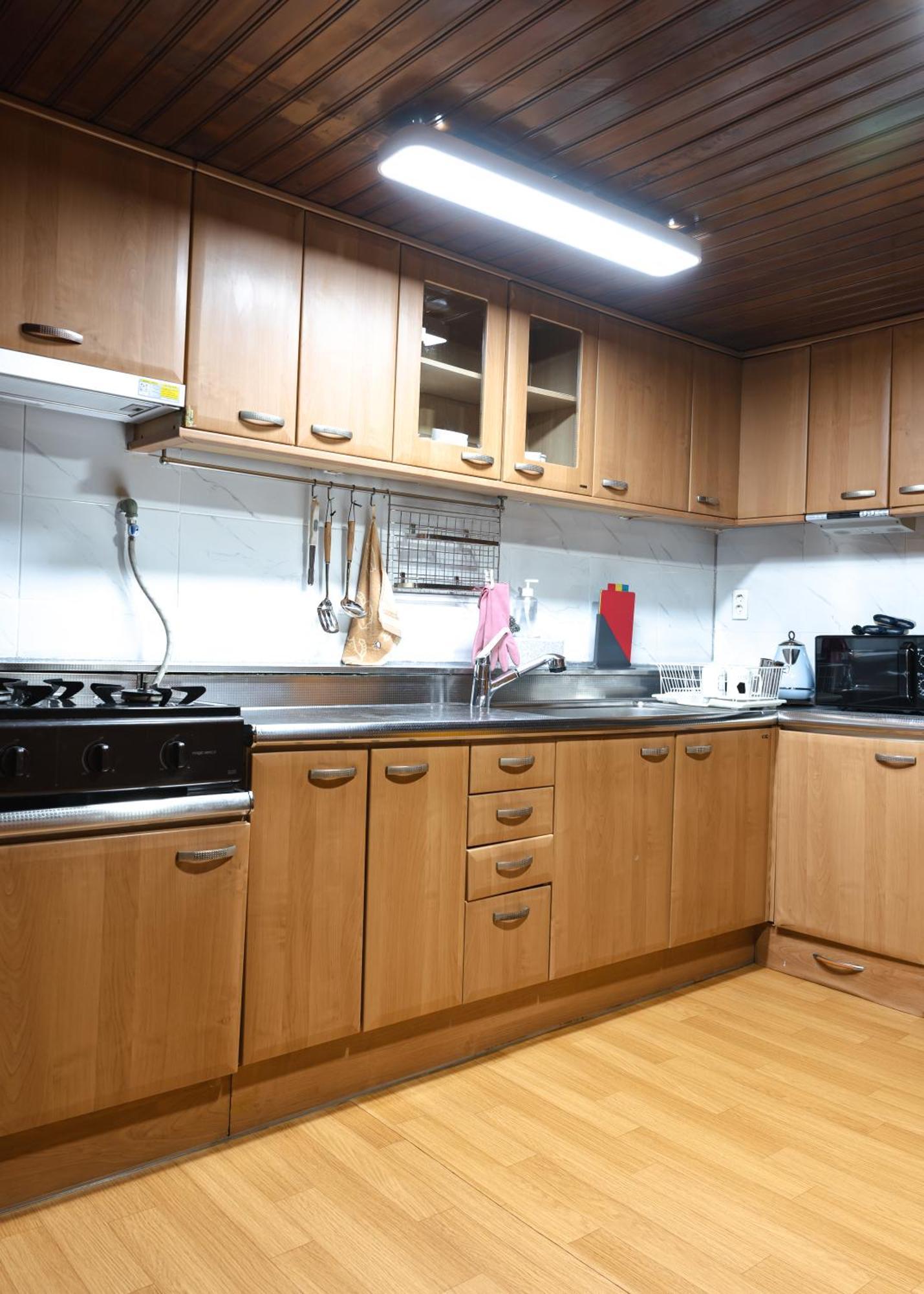 We Are Now Here Holiday home Busan