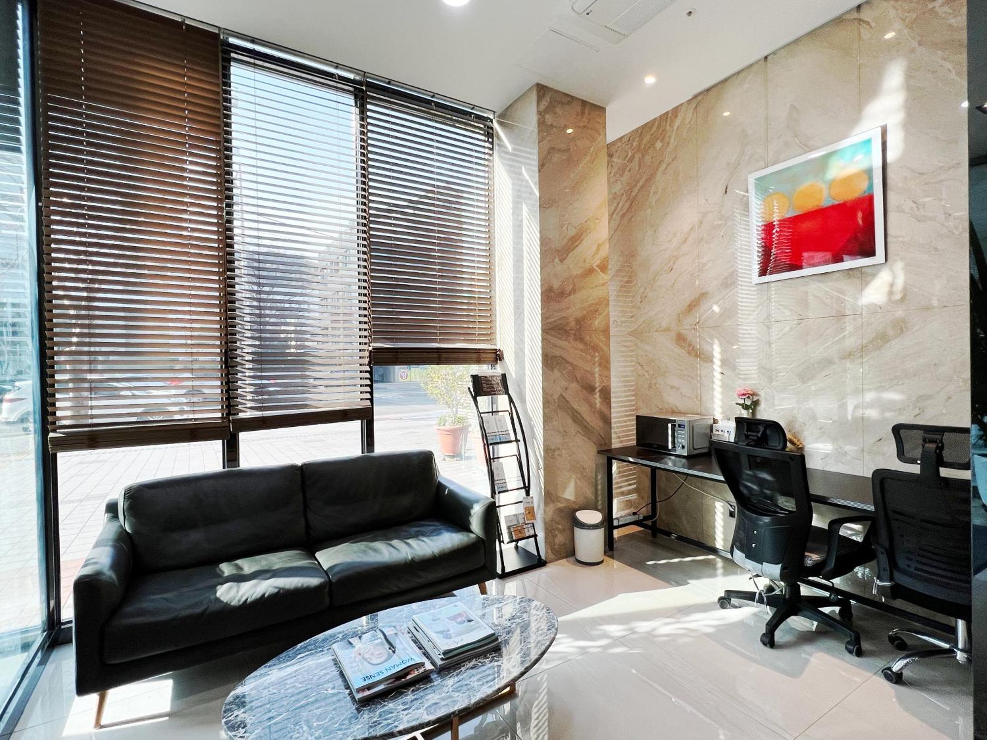 Laon 3* Busan