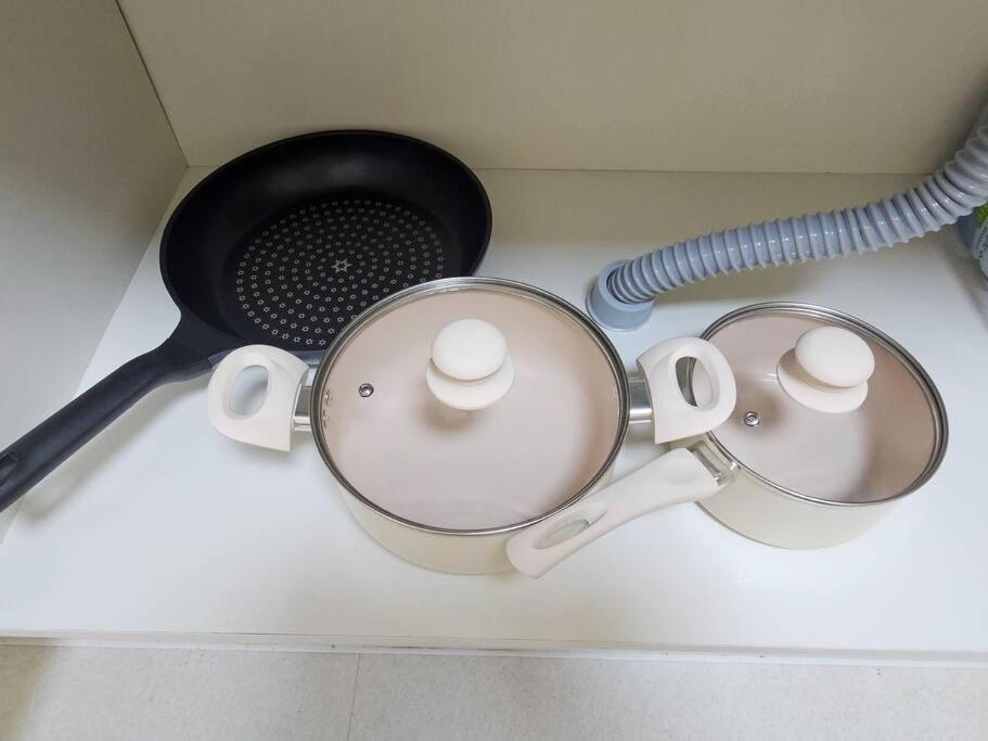 Apartment Station 5 Min #choryang Stn 3min #3beds #hotel Bedding #2rooms #new