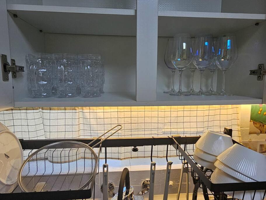 Station 5 Min #choryang Stn 3min #3beds #hotel Bedding #2rooms #new Apartment Busan