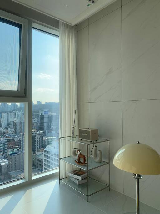 Jin Apartment