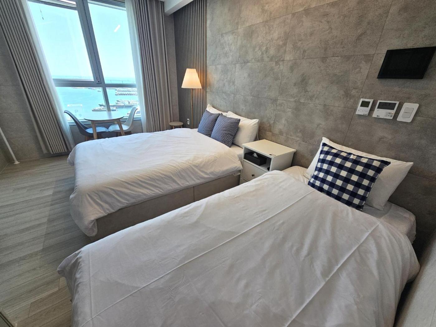 Elliy's Busan